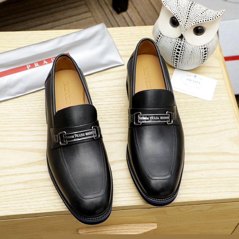 Pra*a leather shoes
